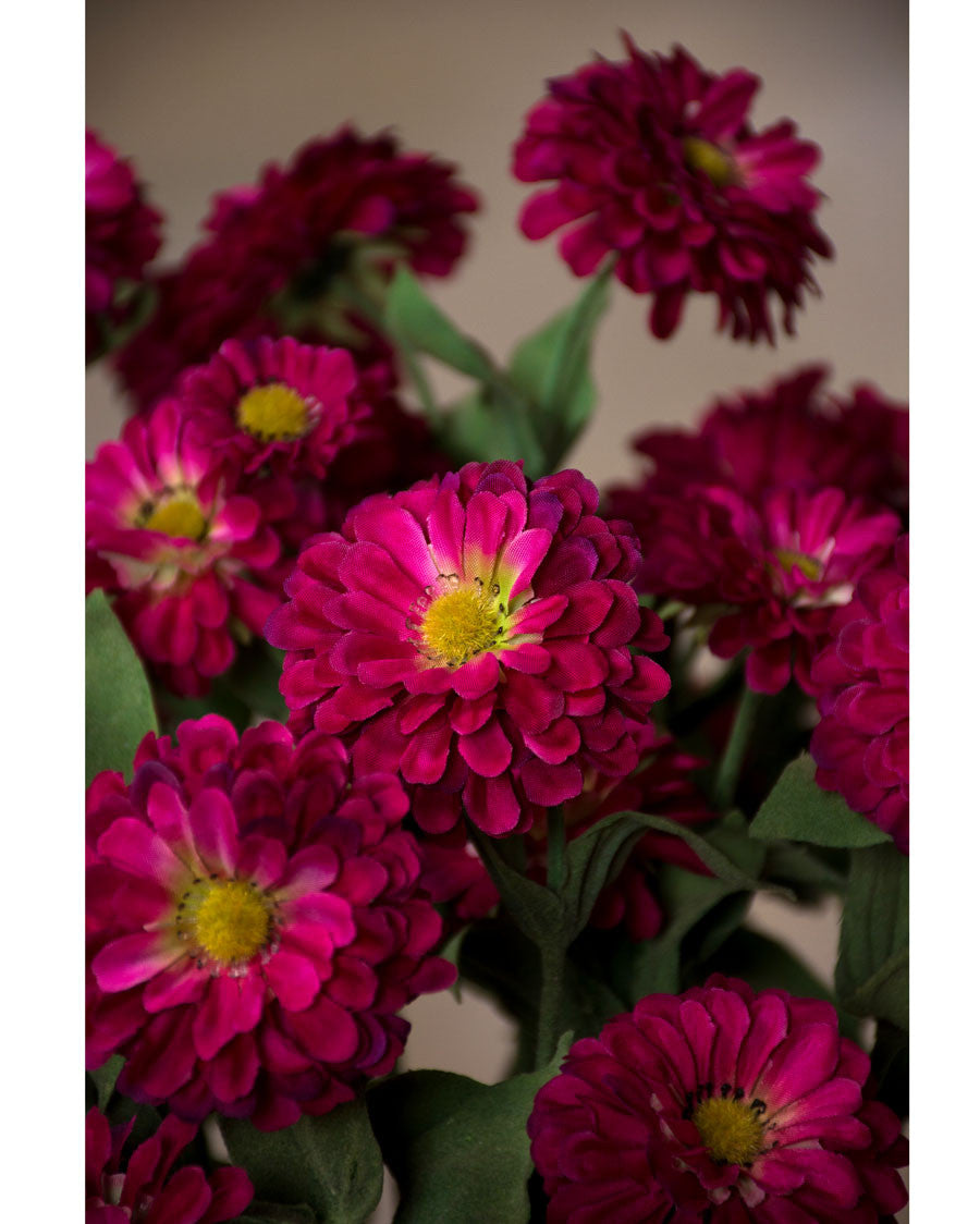 24" Zinnia Silk Flower Stem S2865