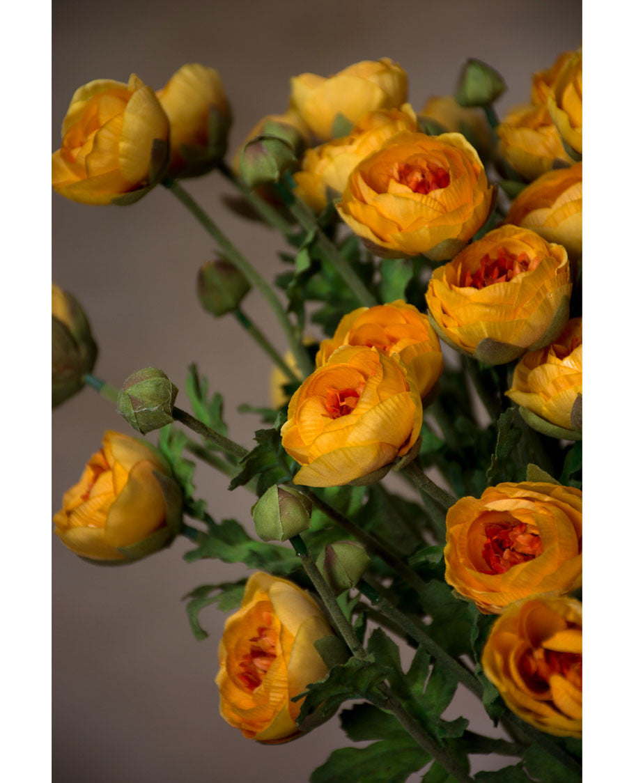 23.5" Silk Ranunculus Flower Stem Spray S3071