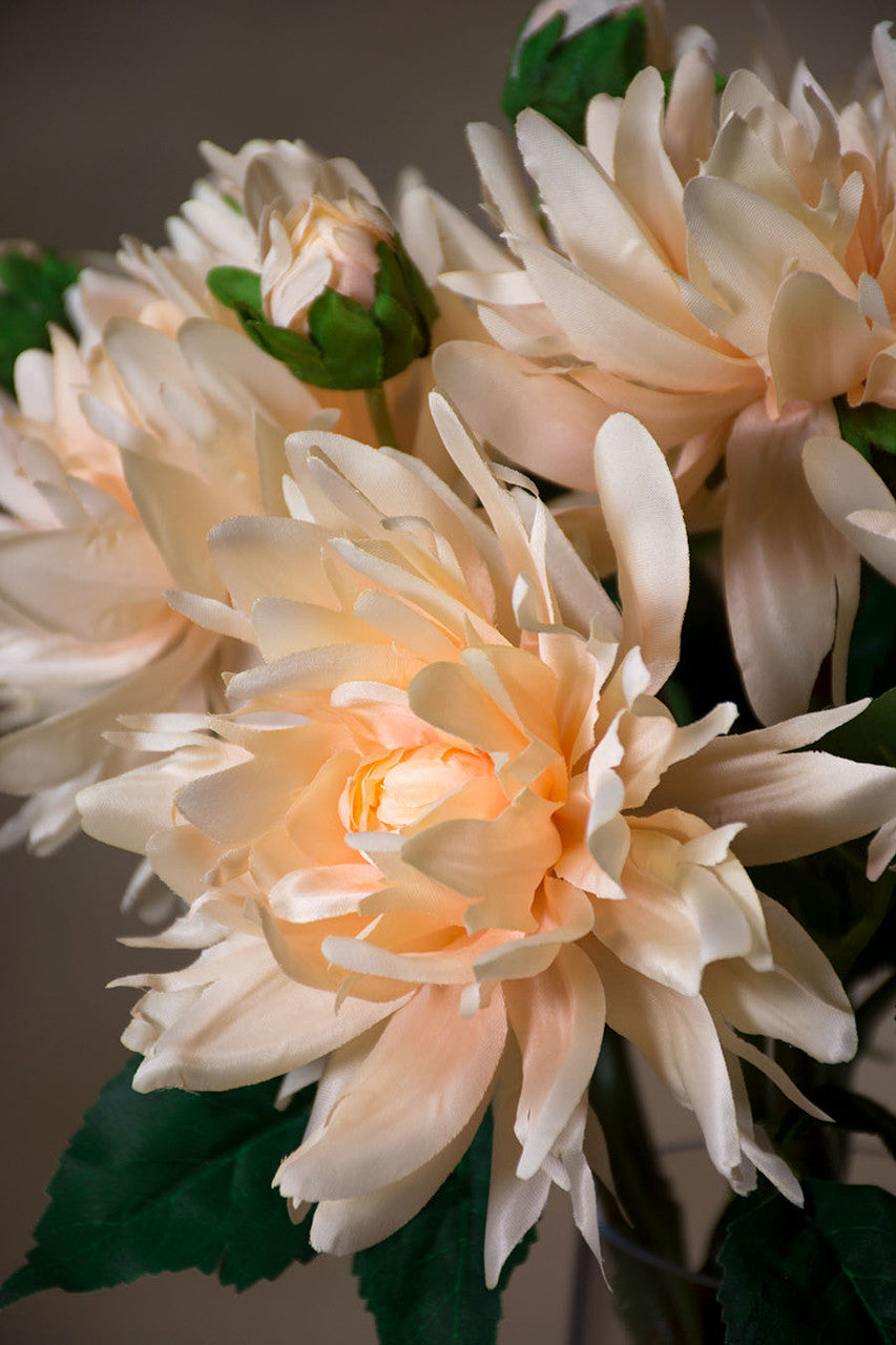 14" Dahlia Silk Flower Stem Spray S4785