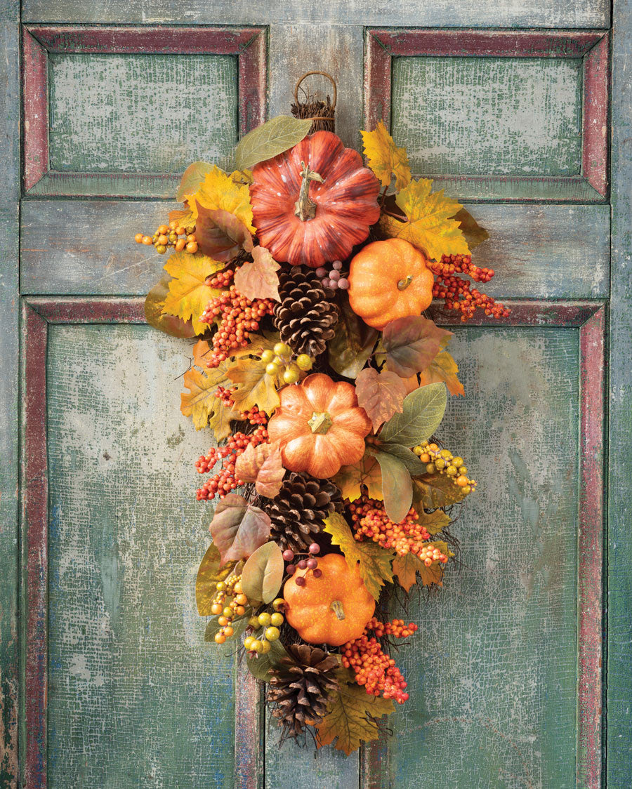 Pumpkins & Berries Autumn Teardrop WRA244-NA